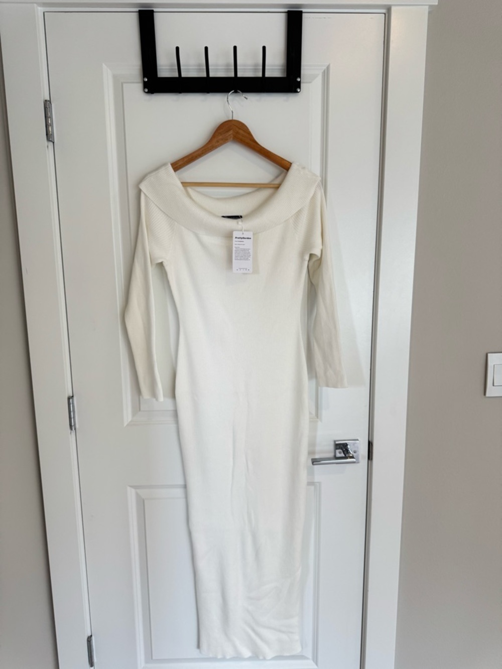 Off-Shoulder Long Sleeve Knit Dress - White